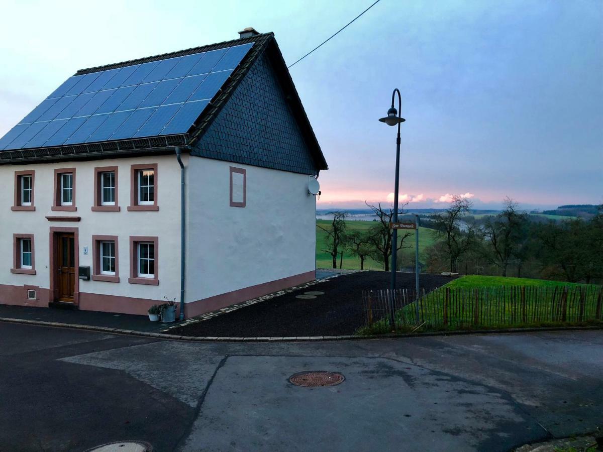 Auszeit-Eifel Eifelhaus "Burgass 1807" Sauna & Badezuber Willwerscheid Luaran gambar